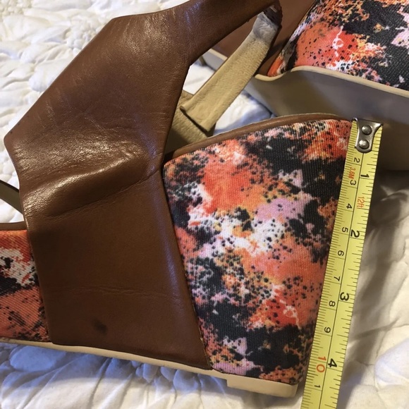 FARYL Robin WOMEN'S Two Tone WEDGE SANDALS LEATHER US SIZE 9 Anthropologie UO - Picture 7 of 9